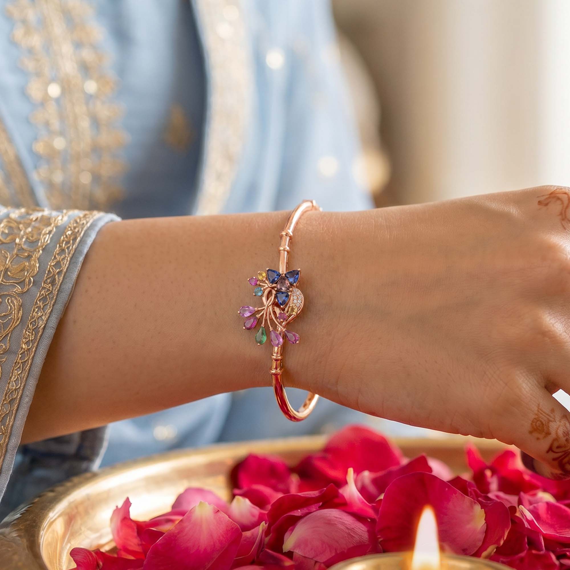 Lab-Grown Diamond Bangle in 18K Rose Gold – 0.11 Ct, 13 Diamonds thumbnail