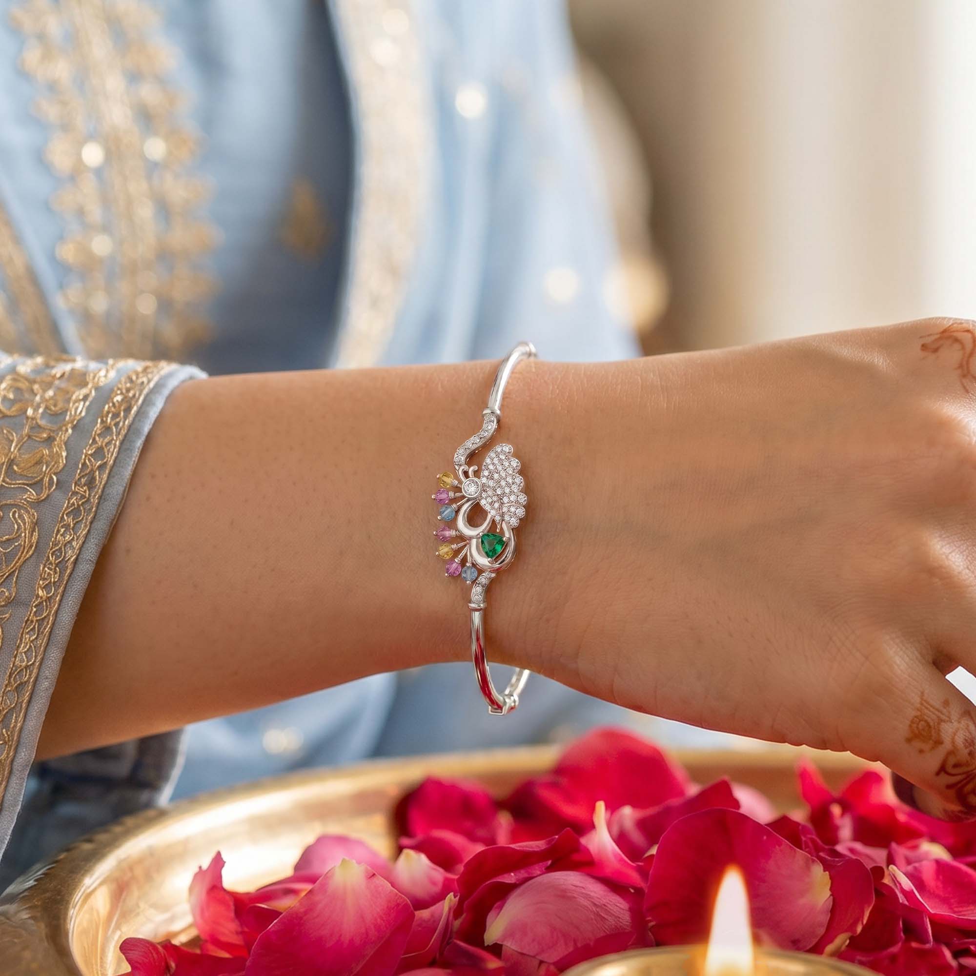 Lab-Grown Diamond Bangle in 18K White Gold – 0.11 Ct, 40 Diamonds thumbnail