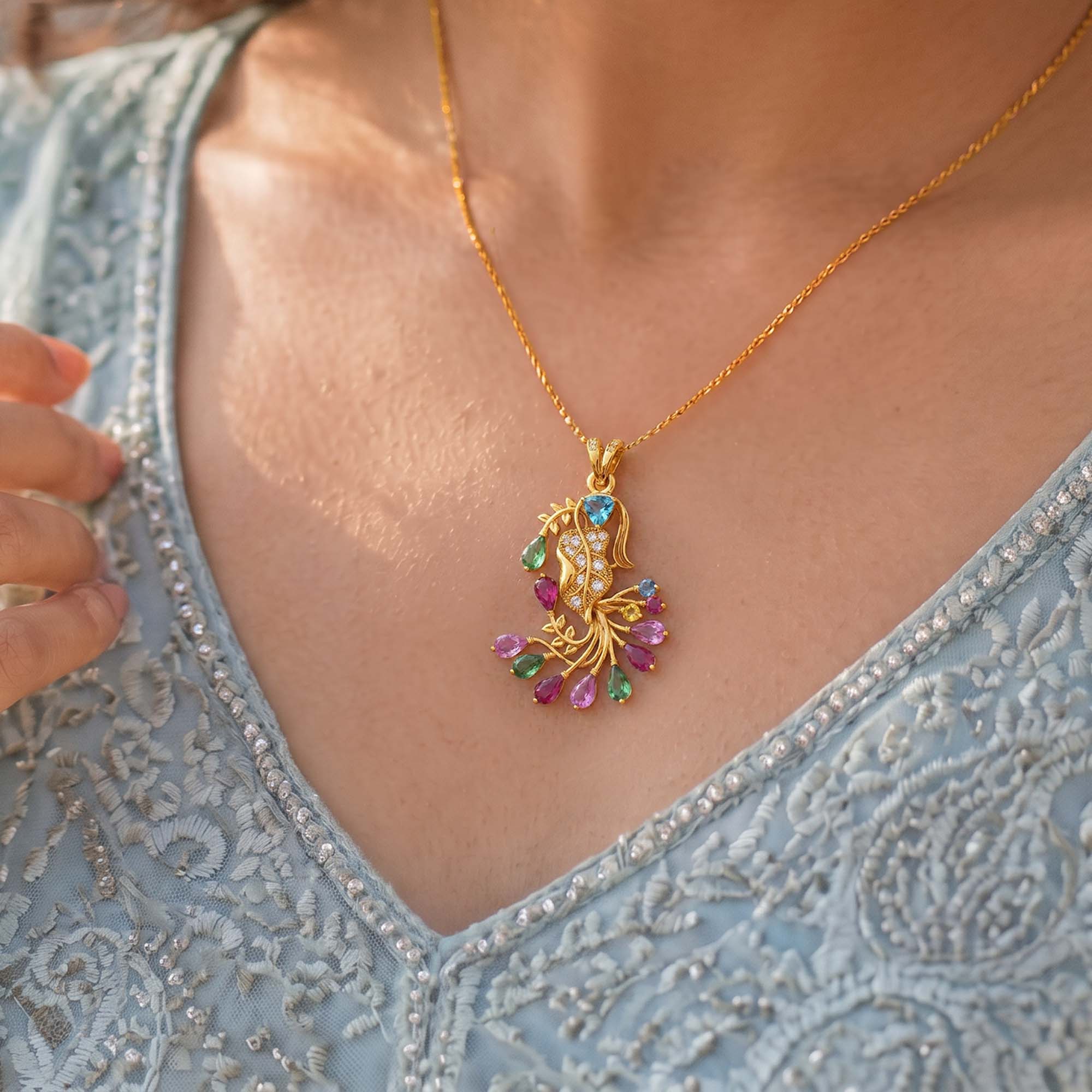 Set Diamond Pendant in 22K Yellow Gold with Lab grown diamond thumbnail