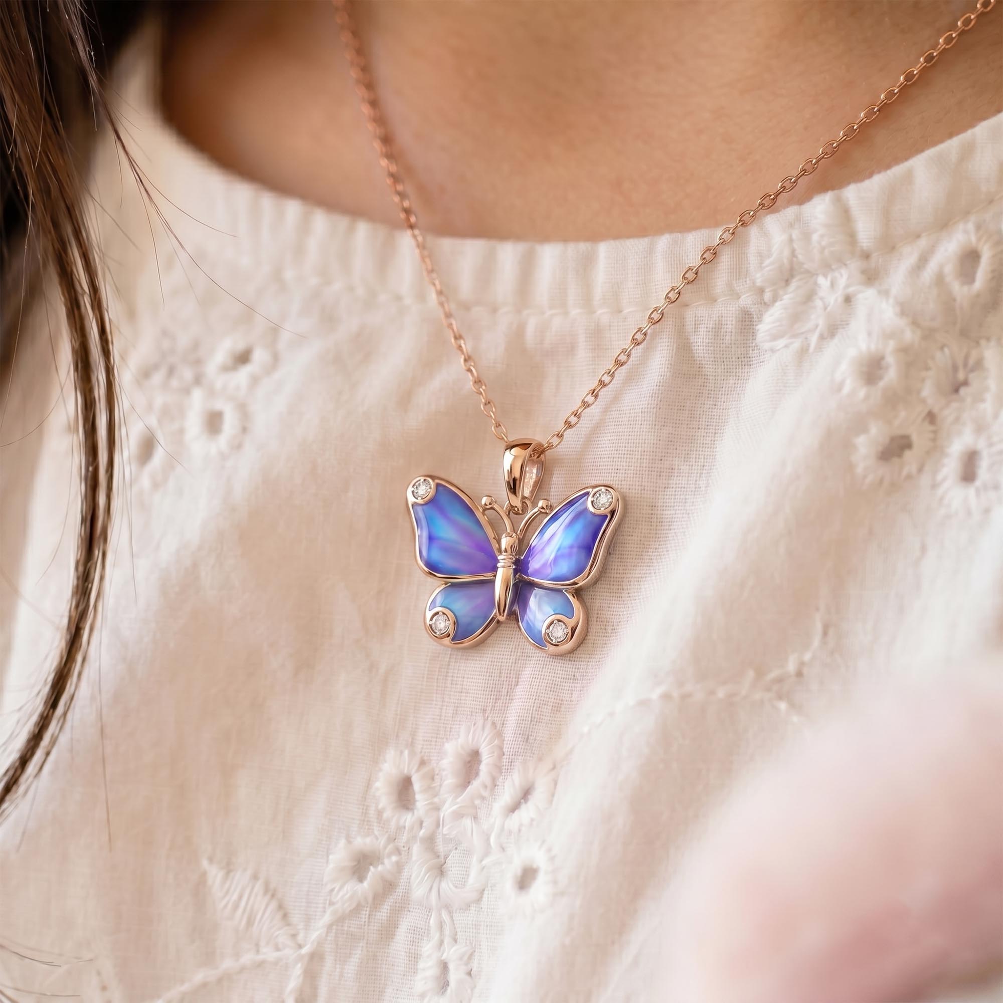 Kids Pendant in 18K Rose Gold with Lab grown diamond thumbnail