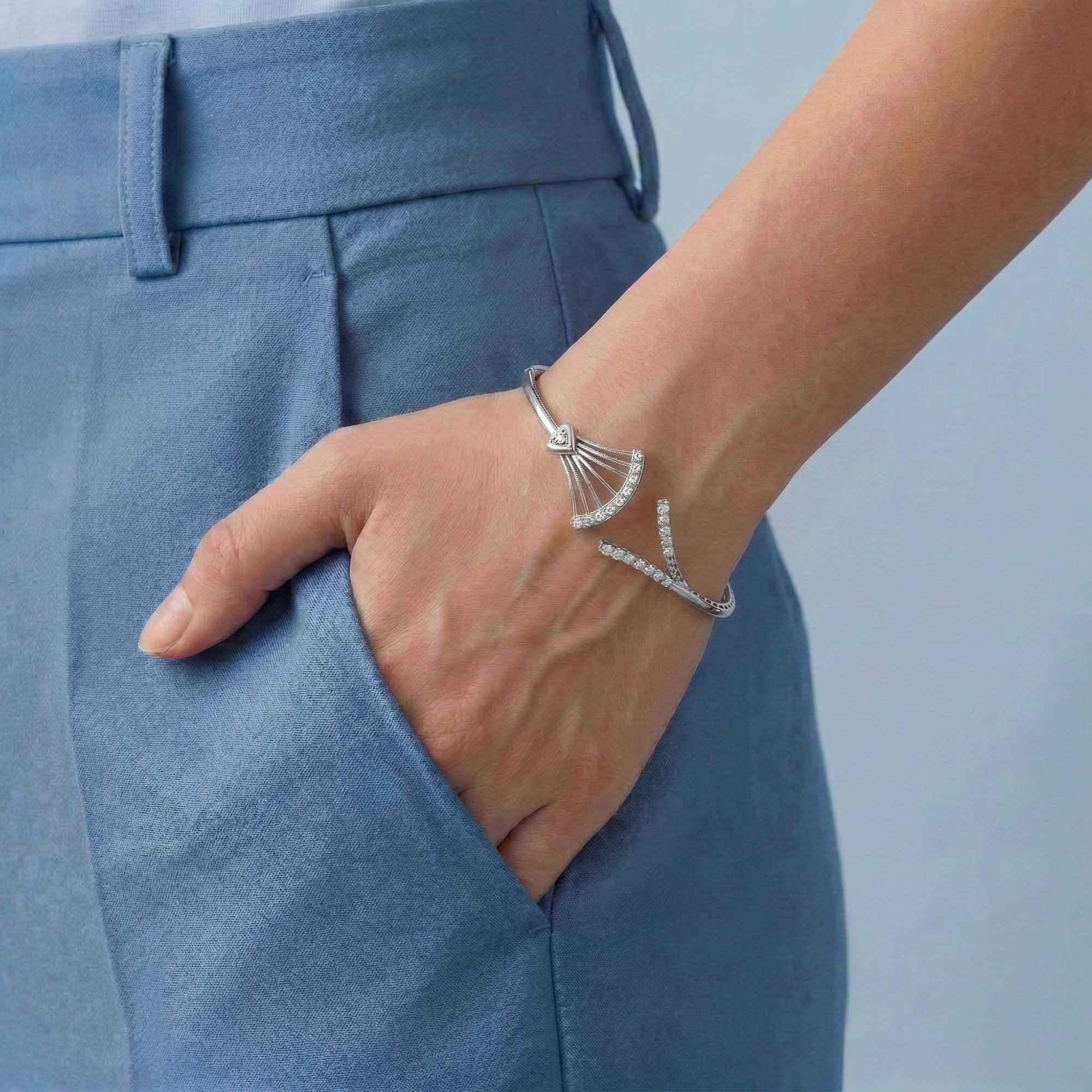 Lab-Grown Diamond Bangle in 18K White Gold – 0.67 Ct, 21 Diamonds thumbnail