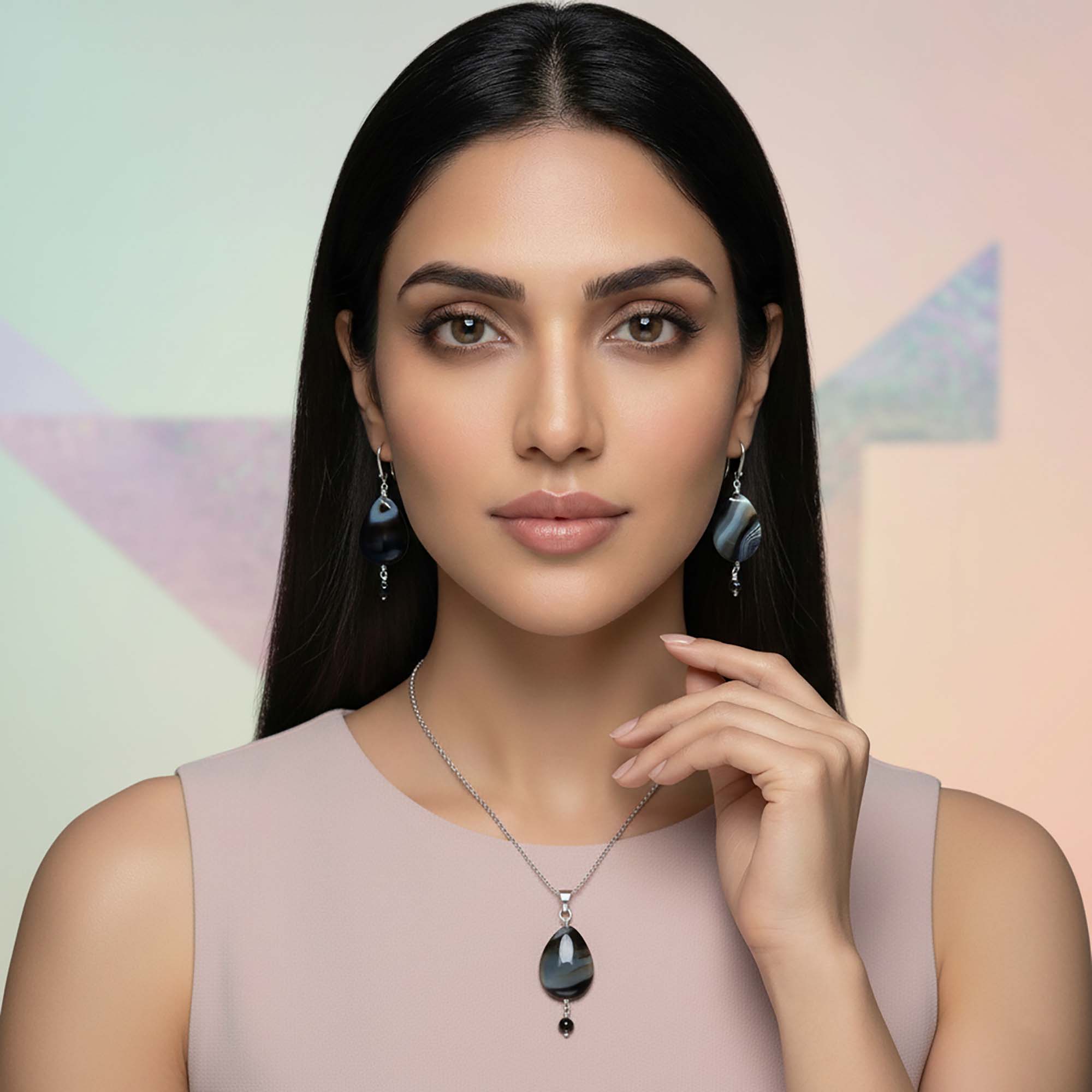 Aqeeq Earrings with Pendant Set in Silver (Design K3-9) thumbnail