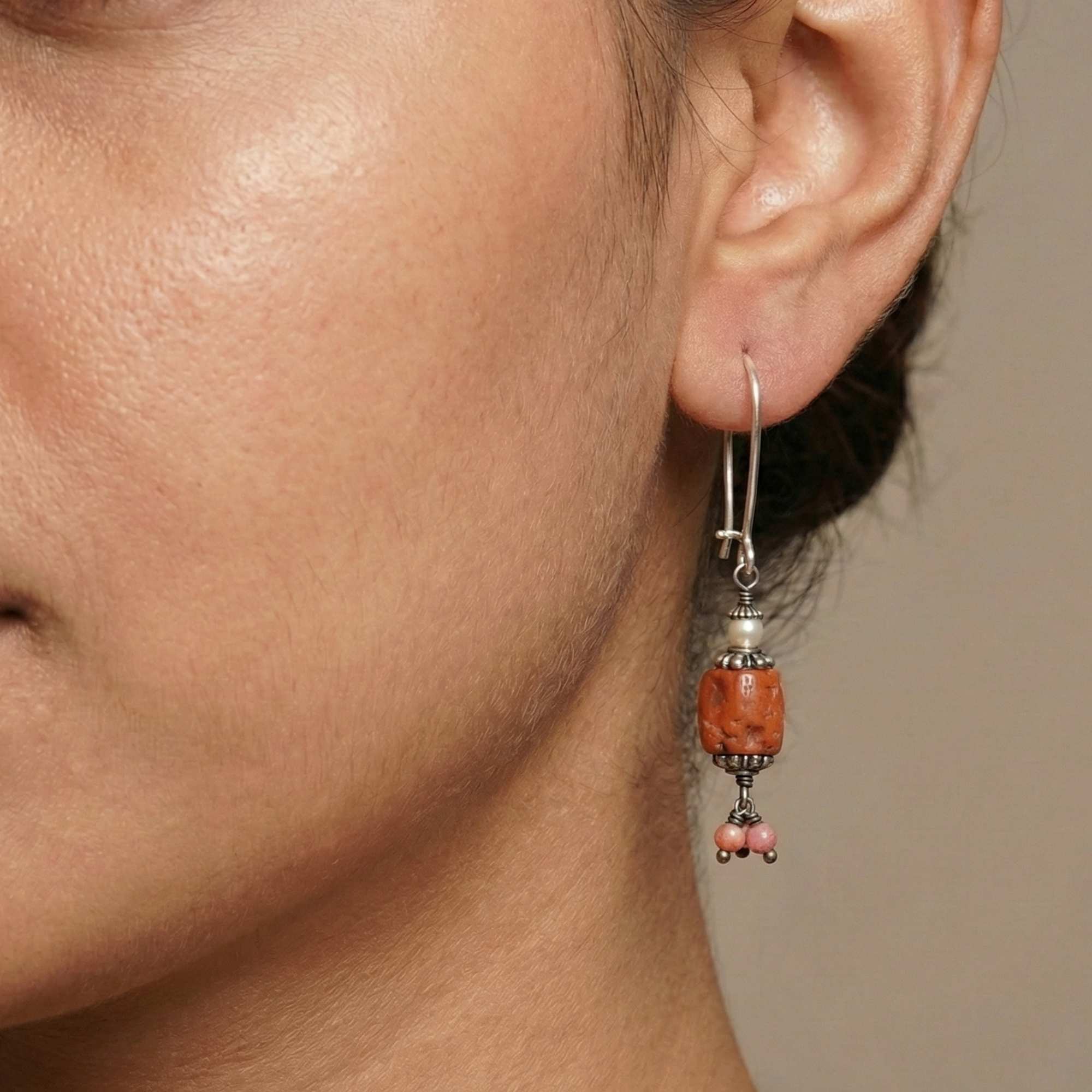 Silver Earrings with Coral and Freshwater Pearl – Earrings (Design K4-60) thumbnail