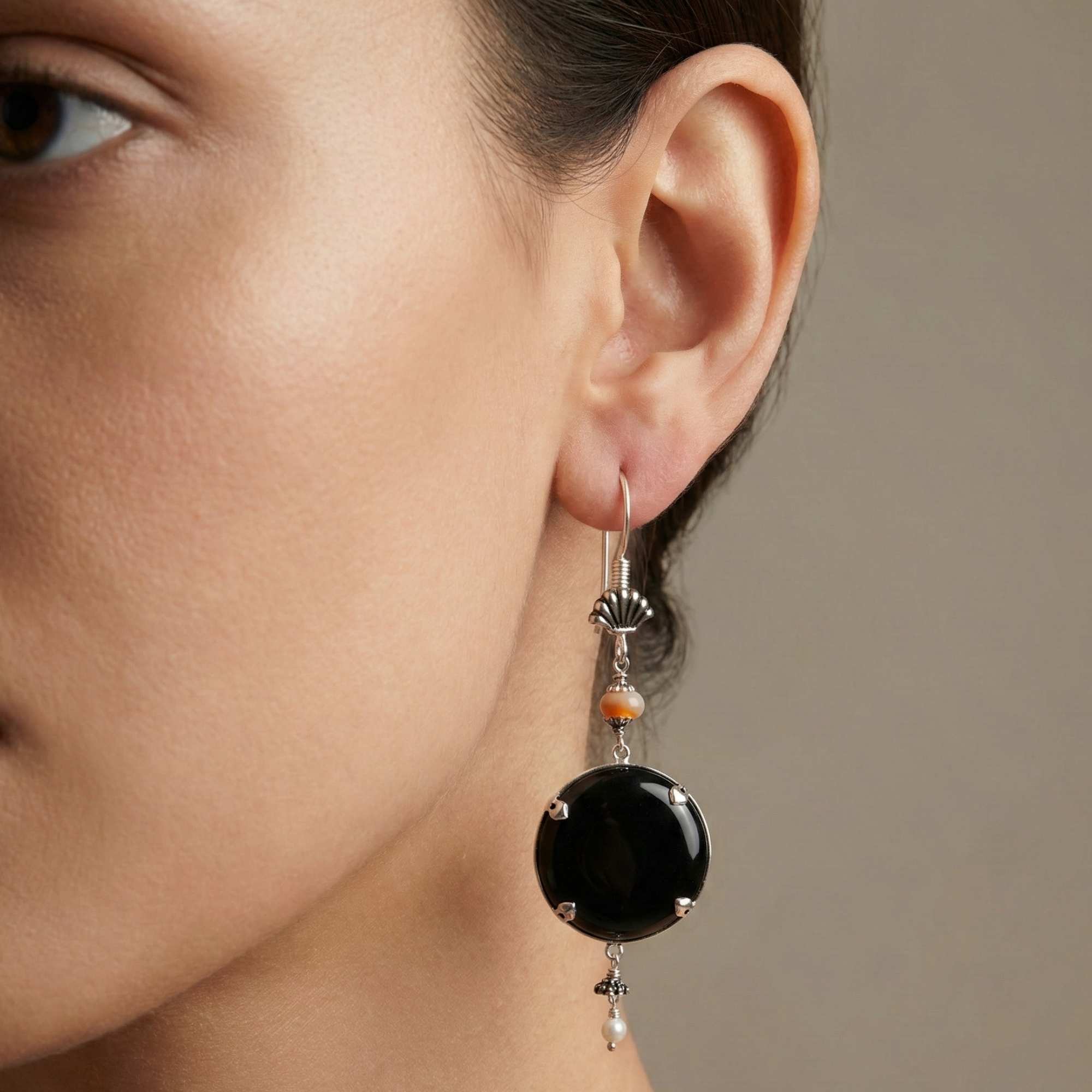 Silver Earing with Balck Onyx , Aqeeq and Freshwater Pearl – Earrings thumbnail