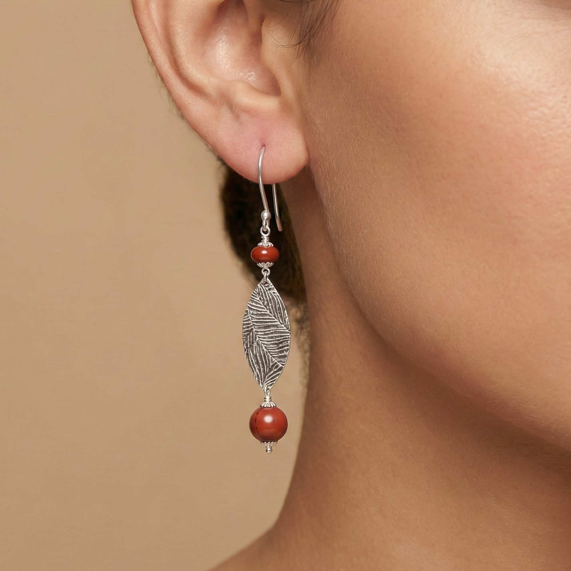 Silver Earing with Natural Coral with Natural Stone – Earrings thumbnail