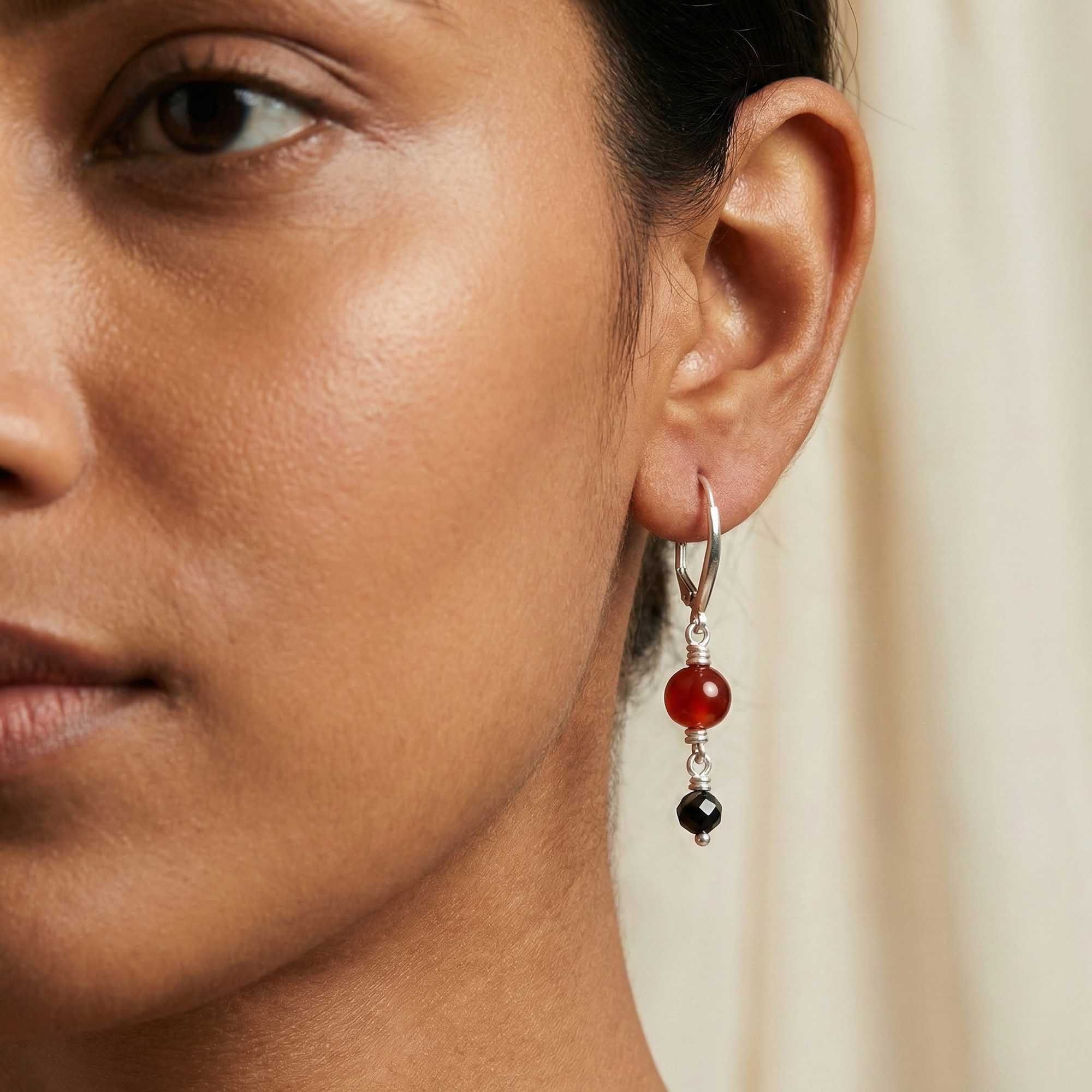 Silver Earrings with Aqeeq and Natural Beads (Design K5-41) thumbnail