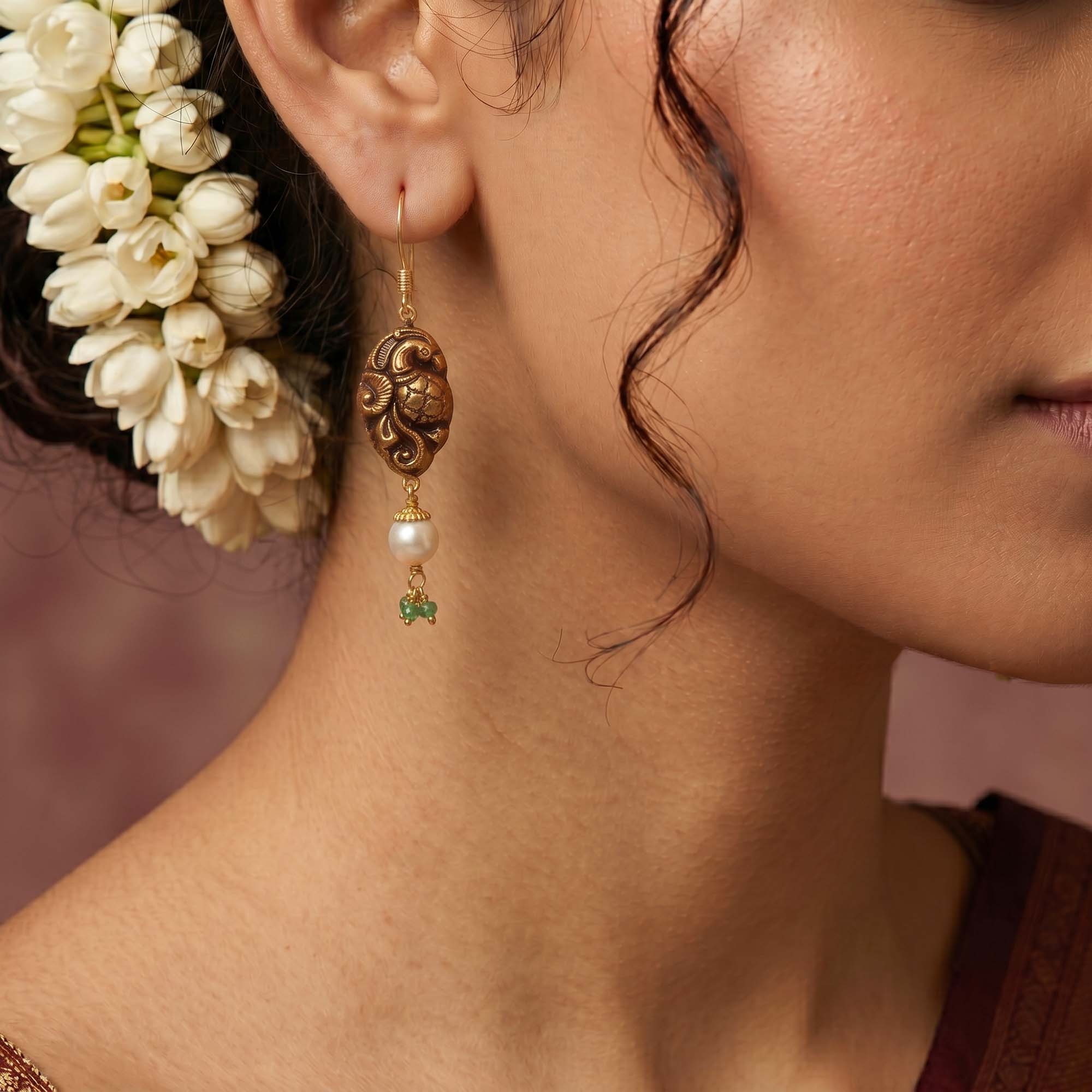 Emerald Antique Necklace and Earring Set in 22K Yellow Gold – 15.67 g thumbnail