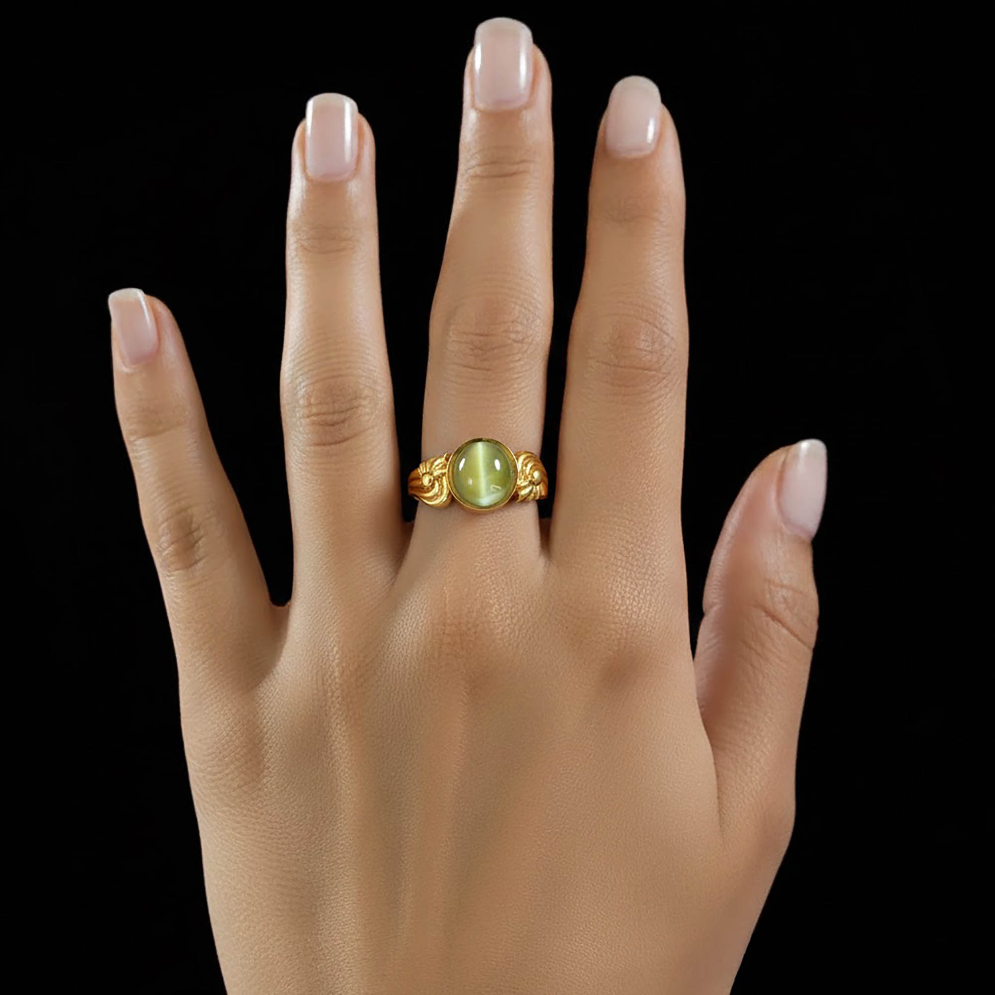 Cat's Eye (Lehsunia) Antique Ring for Women in 22K Yellow Gold – Oval Cabochon 9x8 mm, Bezel Setting, 4 g (Design KA-2) thumbnail